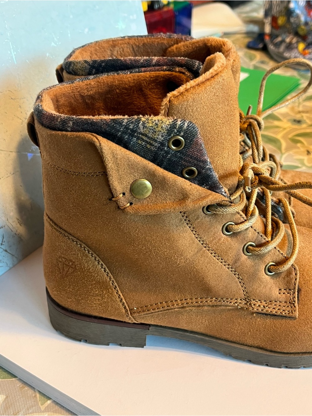 Women’s 8 Rock & Candy Tavin boots